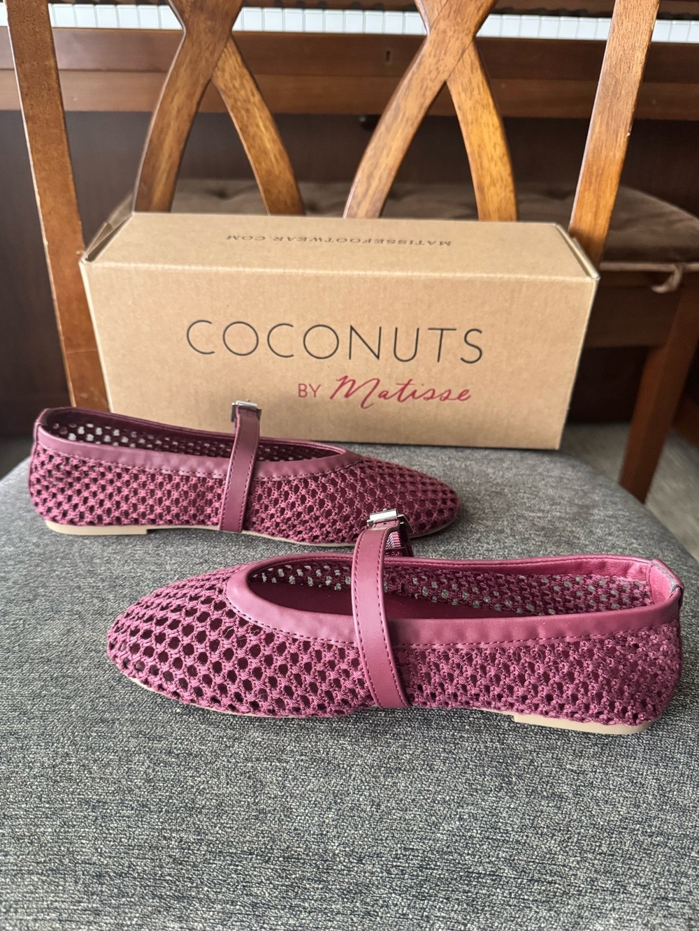 Coconuts by Matisse "Nolita" Mesh Woven Mary Jane Ballet Flats 7 burgundy wine - Picture 12 of 13